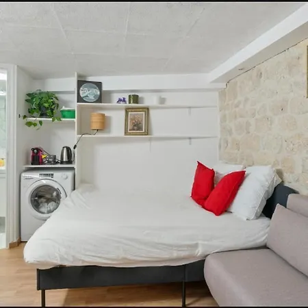 Charming Louvre Apartament